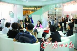 雅姿“尚雅薈” 深圳營(yíng)造美白邂逅